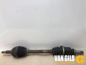 Gebruikte Cardanas links-voor (VWA) Renault Modus/Grand Modus (JP) 1.6 16V Prijs € 74,99 Margeregeling aangeboden door Van Gils Automotive