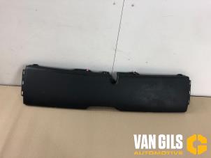 Gebruikte Dashboard deel Smart Fortwo Coupé (451.3) 1.0 52kW,Micro Hybrid Drive Prijs € 30,00 Margeregeling aangeboden door Van Gils Automotive