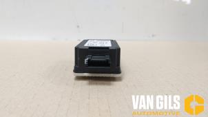 Gebruikte Antenne bandenspanning Tesla Model S 100D Prijs op aanvraag aangeboden door Van Gils Automotive