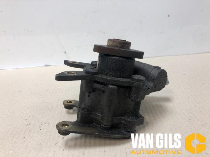 Gebruikte Servopomp BMW 3 serie Compact (E36/5) 316i Prijs € 60,00 Margeregeling aangeboden door Van Gils Automotive