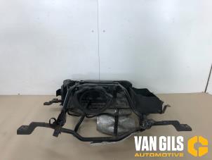 Gebruikte Brandstoftank beugel Volkswagen Golf VII (AUA) 1.4 GTE 16V Prijs op aanvraag aangeboden door Van Gils Automotive