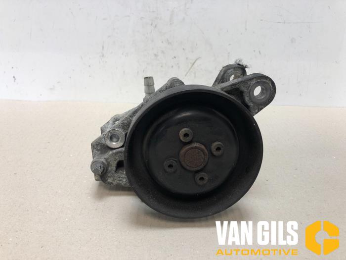 Gebruikte Waterpomp Smart Cabrio 0.6 Turbo i.c. Prijs € 50,00 Margeregeling aangeboden door Van Gils Automotive
