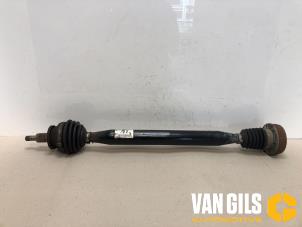 Gebruikte Cardanas rechts-voor (VWA) Volkswagen Fox (5Z) 1.2 Prijs € 74,99 Margeregeling aangeboden door Van Gils Automotive