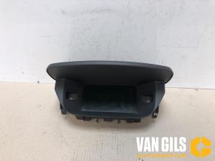 Gebruikte Display Multi Media regelunit Renault Laguna II (BG) 2.0 16V Prijs op aanvraag aangeboden door Van Gils Automotive