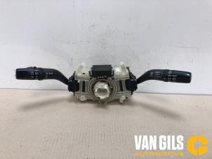 Gebruikte Licht + Raw Schakelaar Mazda CX-7 2.2 MZR-CD 16V Prijs op aanvraag aangeboden door Van Gils Automotive