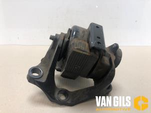 Gebruikte Motorsteun Mazda CX-7 2.2 MZR-CD 16V Prijs € 39,99 Margeregeling aangeboden door Van Gils Automotive