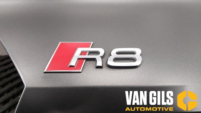 Audi R8 Rear bumper component, central Audi R8 O236492 4S8807417A 4S8807649F O236492 12