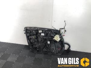 Gebruikte Raammechaniek 4Deurs links-voor Mercedes E (W213) E-200d 2.0 Turbo 16V Prijs € 44,99 Margeregeling aangeboden door Van Gils Automotive