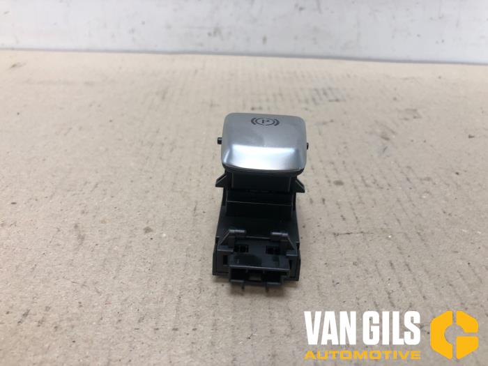Gebruikte Handrem schakelaar Mercedes E (W213) E-200d 2.0 Turbo 16V Prijs € 14,99 Margeregeling aangeboden door Van Gils Automotive