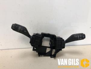 Gebruikte Licht + Raw Schakelaar Ford Focus 2 1.6 Ti-VCT 16V Prijs € 50,00 Margeregeling aangeboden door Van Gils Automotive