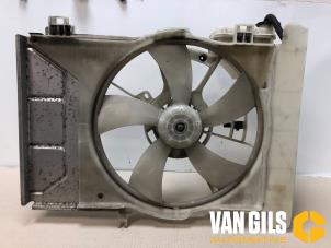 Gebruikte Koelvin Toyota Yaris II (P9) 1.0 12V VVT-i Prijs € 40,00 Margeregeling aangeboden door Van Gils Automotive