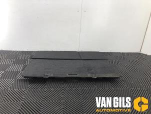 Gebruikte Bekleding bagageruimte Toyota Yaris II (P9) 1.0 12V VVT-i Prijs op aanvraag aangeboden door Van Gils Automotive