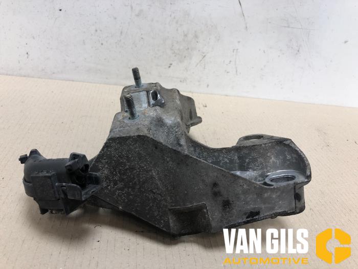 Gebruikte Motorrubber Audi A4 (B7) 2.0 20V Prijs € 35,00 Margeregeling aangeboden door Van Gils Automotive