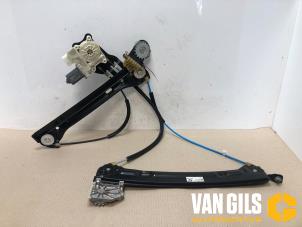 Gebruikte Ruitmechaniek 2Deurs links-voor Mini Mini (F56) 1.5 12V Cooper Prijs op aanvraag aangeboden door Van Gils Automotive