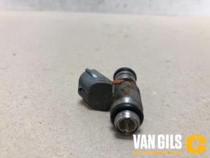Gebruikte Injector (benzine injectie) Audi A2 (8Z0) 1.4 16V Prijs € 30,00 Margeregeling aangeboden door Van Gils Automotive