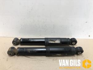 Gebruikte Schokdemper set Fiat 500 (312) 0.9 TwinAir 85 Prijs op aanvraag aangeboden door Van Gils Automotive