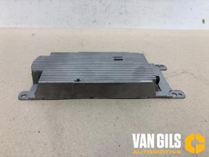 Gebruikte Telefoon Module BMW 1 serie (F20) 116i 1.6 16V Prijs € 100,00 Margeregeling aangeboden door Van Gils Automotive