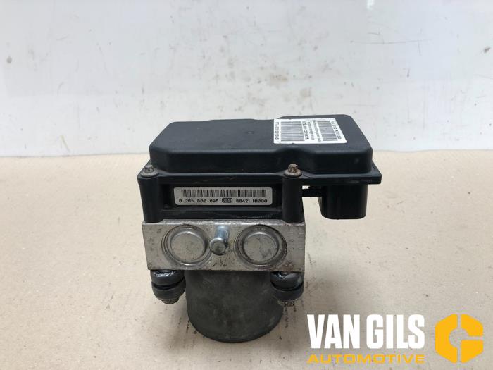 ABS Pomp van een Citroën Jumpy (G9) 1.6 HDI 16V 2008