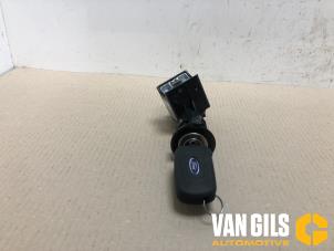 Gebruikte Sleutel + Contactslot Ford Ka II 1.2 Prijs € 55,00 Margeregeling aangeboden door Van Gils Automotive