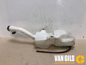 Gebruikte Ruitensproeiertank voor Ford Ka II 1.2 Prijs op aanvraag aangeboden door Van Gils Automotive