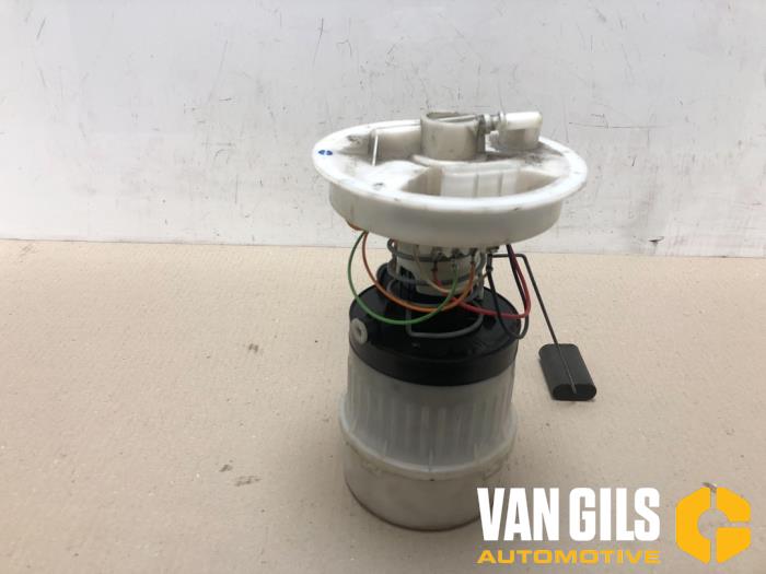 Gebruikte Tank element Pomp Ford Focus 2 1.4 16V Prijs € 60,00 Margeregeling aangeboden door Van Gils Automotive