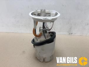 Gebruikte Brandstofpomp Elektrisch Volkswagen Up! (121) 1.0 12V 60 Prijs € 45,00 Margeregeling aangeboden door Van Gils Automotive