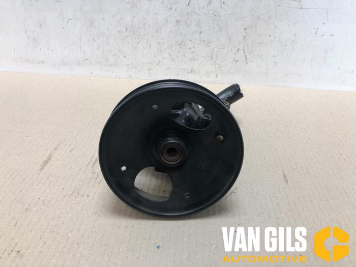 Gebruikte Pomp Servo Volvo 460 2.0 GLE E2 Prijs € 60,00 Margeregeling aangeboden door Van Gils Automotive