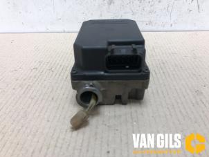 Gebruikte Computer Cruise Control Kia Sorento I (JC) 2.4 16V Prijs € 60,00 Margeregeling aangeboden door Van Gils Automotive