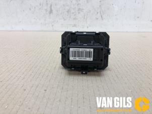 Gebruikte Kachel Weerstand Renault Grand Scénic III (JZ) 1.4 16V TCe 130 Prijs € 30,00 Margeregeling aangeboden door Van Gils Automotive