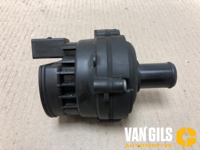 Gebruikte Waterpomp Renault Grand Scénic III (JZ) 1.4 16V TCe 130 Prijs op aanvraag aangeboden door Van Gils Automotive