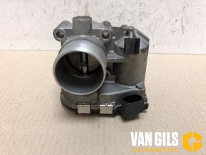 Gebruikte Gasklephuis Lancia Ypsilon (843) 1.4 16V Prijs € 65,00 Margeregeling aangeboden door Van Gils Automotive