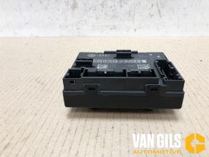 Gebruikte Deur module Audi Q5 (8RB) 3.2 FSI V6 24V Quattro Prijs op aanvraag aangeboden door Van Gils Automotive