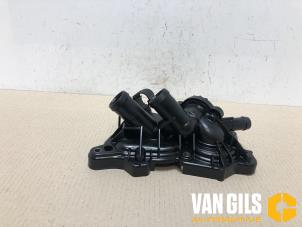Gebruikte Waterpomp Volkswagen Polo VI (AW1) 1.0 TSI 12V Prijs € 60,00 Margeregeling aangeboden door Van Gils Automotive