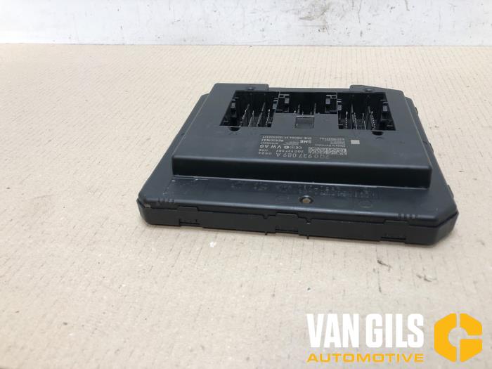 Computer Body Control van een Volkswagen Polo VI (AW1) 1.0 TSI 12V 2018