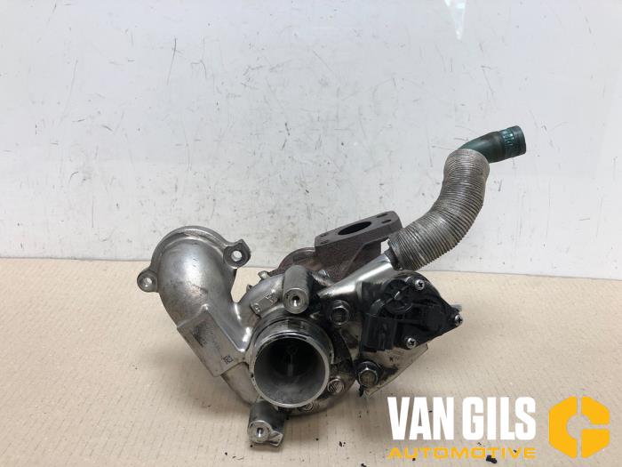 Turbo van een Ford Fiesta 6 (JA8) 1.6 TDCi 16V ECOnetic 2012