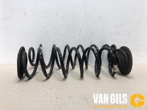 Gebruikte Schroefveer achter Seat Leon (5FB) 1.2 TSI Ecomotive 16V Prijs op aanvraag aangeboden door Van Gils Automotive