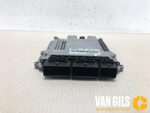 Gebruikte Computer Motormanagement Renault Clio IV (5R) 1.5 Energy dCi 90 FAP Prijs € 60,00 Margeregeling aangeboden door Van Gils Automotive