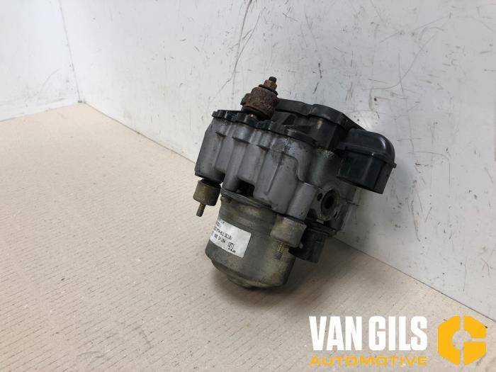 ABS Pomp van een Honda Accord (CG) 2.0i ES,LS 16V 2001