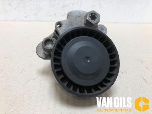 Gebruikte Spanrol Multiriem Seat Ibiza IV (6J5) 1.0 EcoTSI 12V Prijs op aanvraag aangeboden door Van Gils Automotive