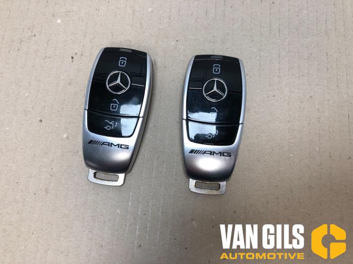 Schlüssel Mercedes E-Klasse O249611 - Van Gils Automotive