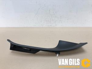 Gebruikte Bekleding achterinstap Mercedes E (W213) E-63 AMG S 4.0 V8 Turbo 4-Matic+ Prijs € 19,99 Margeregeling aangeboden door Van Gils Automotive