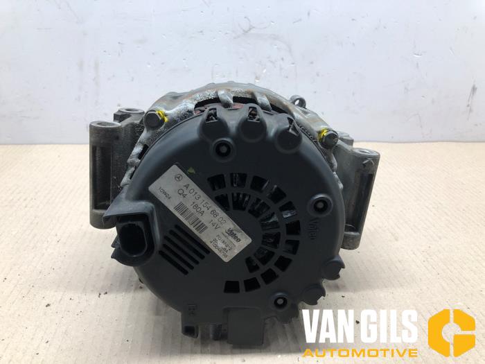 Dynamo van een Mercedes-Benz E (W212) E-200 CDI 16V BlueEfficiency,BlueTEC 2010