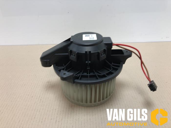 Gebruikte Blower Lynk &amp; Co 01 1.5 PHEV Prijs € 108,89 Inclusief btw aangeboden door Van Gils Automotive