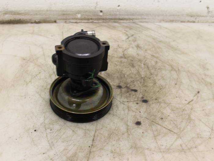 Gebruikte Pomp Servo Alfa Romeo 156 (932) 2.0 Twin Spark 16V Prijs € 60,00 Margeregeling aangeboden door Van Gils Automotive