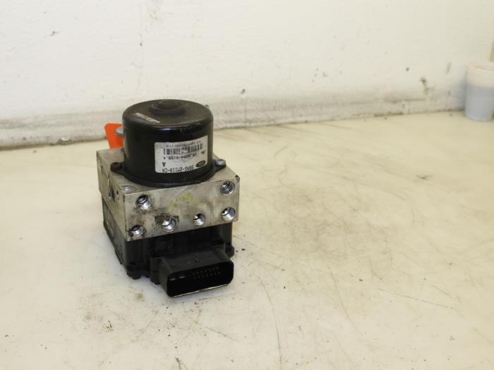Gebruikte ABS Pomp Ford Focus 1 Wagon 1.6 16V Prijs € 25,00 Margeregeling aangeboden door Van Gils Automotive