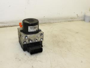 Gebruikte ABS Pomp Ford Focus 1 Wagon 1.6 16V Prijs € 75,00 Margeregeling aangeboden door Van Gils Automotive