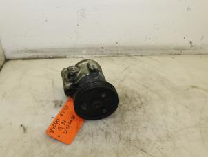 Gebruikte Stuurbekrachtiging Pomp Volvo V40 (VW) 1.9 TD Prijs € 60,00 Margeregeling aangeboden door Van Gils Automotive