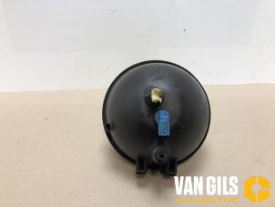 Gebruikte Koelwater Reservoir BMW X3 (F25) xDrive35i 3.0 24V Prijs € 45,00 Margeregeling aangeboden door Van Gils Automotive