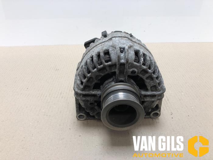 Gebruikte Dynamo Fiat Stilo (192A/B) 1.6 16V Prijs € 88,00 Margeregeling aangeboden door Van Gils Automotive