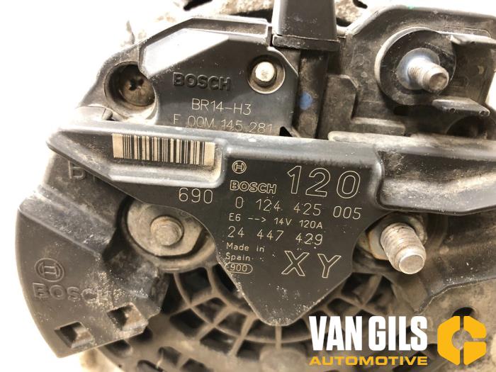 Alternator van een Fiat Stilo (192A/B) 1.6 16V 2007